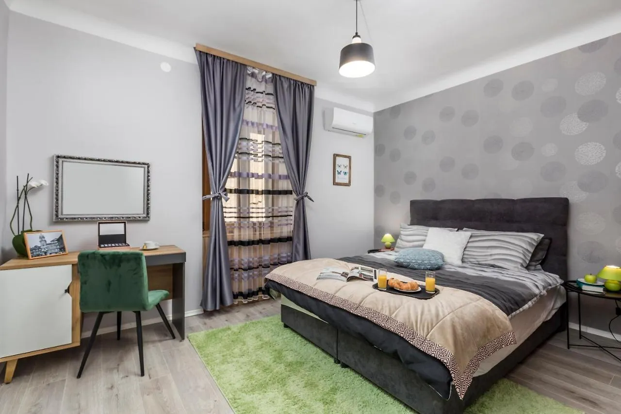 4 Season Apartments Rijeka Croatia