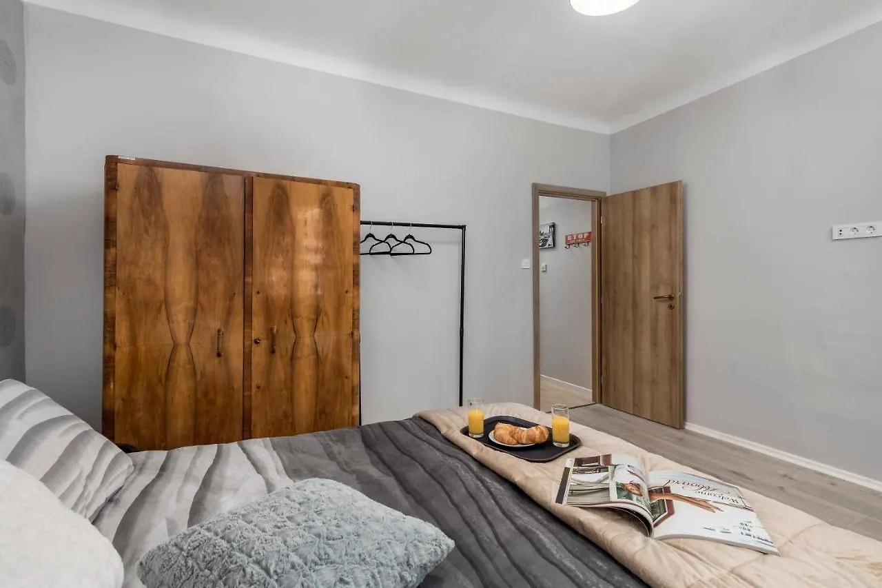 4 Season Apartments Rijeka Croatia